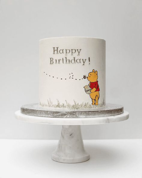 Winnie the Pooh Birthday Cake Ideas Images (Pictures) Winie Phoo Cakes, Winnie The Pooh Cake For Adults, Winnie The Pooh Birthday Cake Simple, Winnie The Pooh Birthday Cake Ideas, Winnie Pooh Birthday Cake, Pooh Bear Cakes, Pooh Cake Birthday, Pooh Cake Design, Winnie The Pooh Cake Ideas