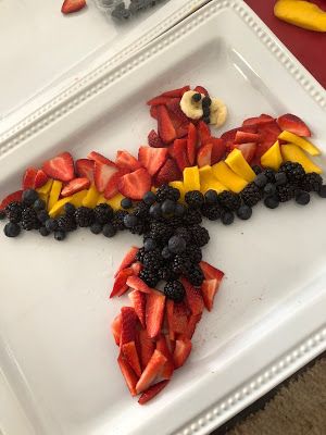 Fruit platter Parrot Talk like a pirate day Pirate Fruit Tray, Pirate Themed Food Snacks, Parrot Party Ideas, Parrot Themed Birthday Party, Bird Theme Food, Parrot Birthday Party Ideas, Pirate Food Ideas For Kids, Pirate Food Ideas, Pirate Themed Food