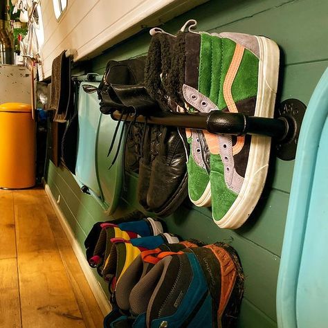 Stella sur Instagram : I’m adding a few new storage bits to the bedroom & hallway, starting with some black industrial towel rails repurposed as a (muddy!) shoe… Canal Boat Narrowboat, Narrowboat Interiors, Boat House Interior, Narrow Boats, Boat Interior, Black Industrial, Hippie Home Decor, Canal Boat, Bedroom Hallway