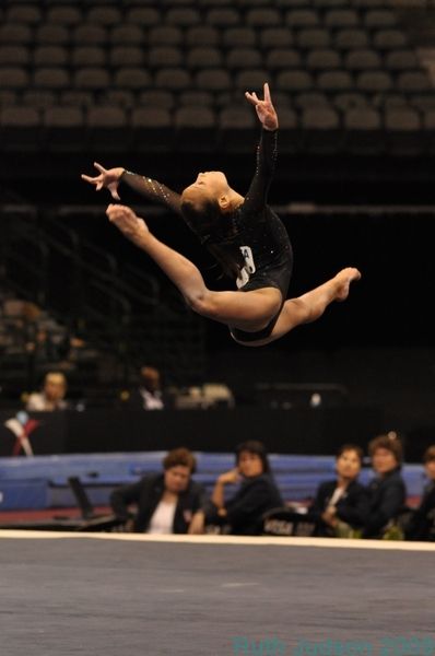 Why, oh, why couldn't Katelyn Ohashi be a senior this year? Gymnastics Pics, Sports Announcer, Gymnastics Aesthetic, Katelyn Ohashi, Athletic Aesthetic, Race Outfit, Amazing Gymnastics, Gymnastics Poses, Gymnastics Photos