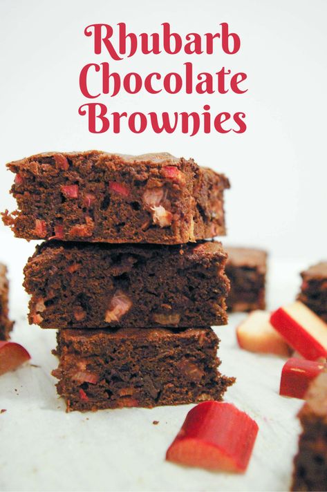 Rhubarb Chocolate Brownies - Eva Minette Rhubarb Brownies, Rhubarb Rhubarb, Yummy Things To Bake, Lemon Brownies, Spring Dessert, Rhubarb Desserts, The Recipe Critic, Recipe Critic, Brownie Ingredients