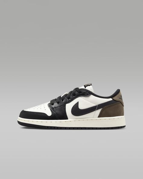 Make new moves in the Air Jordan 1 Low OG. Remade with the classic details, it combines a comfortable feel with the timeless style of one of culture's greatest sneaker creations. Shown: Sail/Dark Mocha/Black Style: CZ0858-102 Jordan 1 Low Men, Jordan 1 Low Mocha, Men Nike Shoes, Jordan Low, Nike Flight, Jordan Spizike, Nike Air Pegasus, Nike Models, Jordan 2