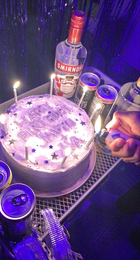 Euphoria Party Ideas Cake, Euphoria Cakes Ideas, Euphoria Birthday Party Ideas Cake, Euphoria Bday Cake, Euphoria Party Food, Euphoria Cake Ideas, Euphoria Birthday Theme, Euphoria Birthday Cake, Euphoria Birthday Party Ideas