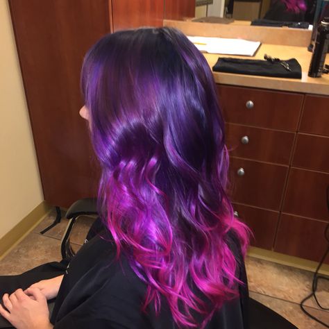 Dark Purple And Magenta Hair, Dark Pink And Purple Hair, Purple Hair With Pink Highlights, Purple And Magenta Hair, Pink And Purple Hair, Dark Pink Hair, Pink Purple Hair, Pink Ombre Hair, Magenta Hair