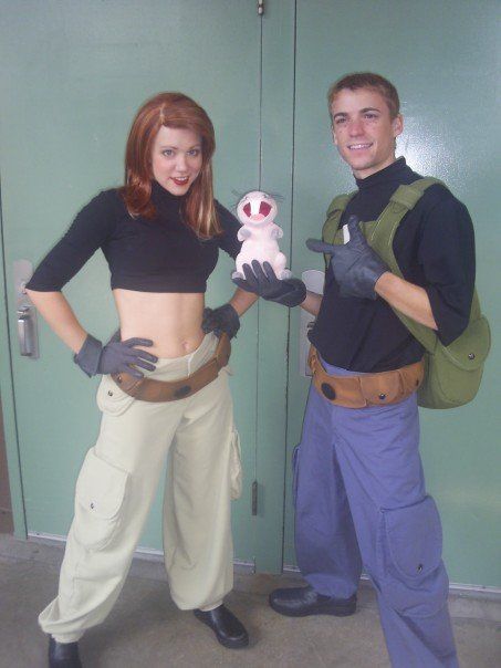 Kim Possible and Ron Stoppable with Rufus Couple Halloween Costumes Kim Possible, Ron Kim Possible Costume, Ron And Kim Possible Costume, Kim Possible Ron Stoppable Costume, Kim And Ron Costume, Kim Possible Couples Costume, Ron Possible, Kim Possible Costume Couple, Kim Possible And Ron Stoppable Costume