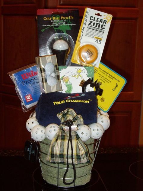 Fathers Day Gift Basket Ideas, Diy Father's Day Gift Baskets, Fundraiser Baskets, Golf Birthday Gifts, Fathers Day Gift Basket, Auction Baskets, Raffle Basket, Golf Diy, Baskets For Men