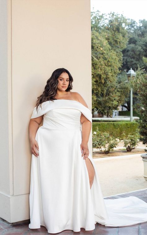 plus size a-line wedding dress with detachable bow and side slit - D3631+ by Essense of Australia Plus Size Wedding Dress, Elegant Bridal Gown, Ivory Gown, Essense Of Australia, Aline Wedding Dress, Boho Style Wedding, Australia Wedding, Elegant Bride, A Line Wedding Dress