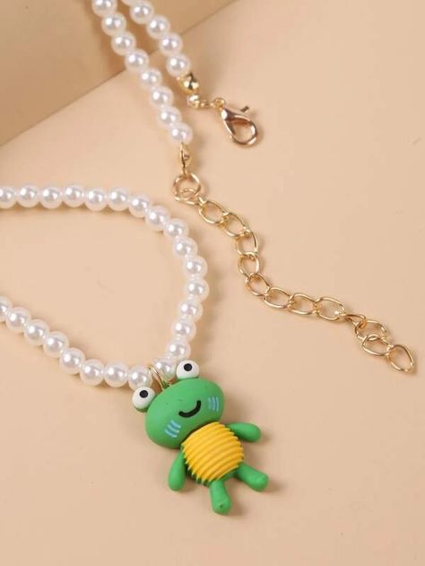 Frog Things, Frog Pendant, Cartoon Frog, Fashion Photoshoot, Beaded Necklace, Necklaces, Lifestyle, Pendant, Free Shipping