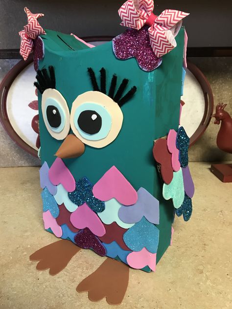 Cereal Box Craft For Kids, Valentine Box Ideas, Girls Valentines Boxes, Cereal Box Craft, Valentine Boxes For School, Kids Valentine Boxes, Valentine Card Box, Valentine Art Projects, Owl Valentines