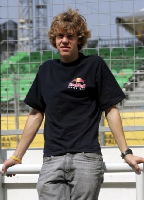 Young Sebastian Vettel, Sebastian Vettel Wallpaper, F1 Wallpapers, Aryton Senna, Watch F1, F1 Wallpaper Hd, Formula 1 Car Racing, Sebastian Vettel, Smooth Operator