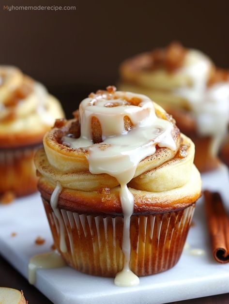 Delicious Apple Cinnamon Roll Cupcakes Recipe - My Home Made Recipe Cinnamon Apple Cupcakes, Cinnamon Roll Cupcake, Apple Cinnamon Cupcakes, Waffle Cupcakes, Apple Cinnamon Waffles, Cinnamon Roll Cupcakes, Peach Cupcakes, Cinnamon Cheesecake, Cinnamon Cupcakes