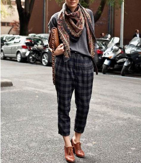 Lunar Core Fashion, Non-stretch Grunge Style Fall Pants, Whimsigoth Pants Outfit, Queer Cottagecore Fashion, Hippie Plaid Pants, Belle Silhouette, Giovanna Battaglia, Anna Dello Russo, Look Retro