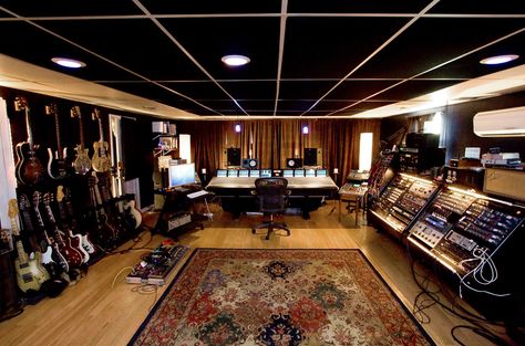 Music Studio Room Luxury, Basement Music Studio, Studio Ceiling, Record Studio, Music Room Design, Guitar Studio, Recording Studio Setup, Band Room, Home Studio Ideas