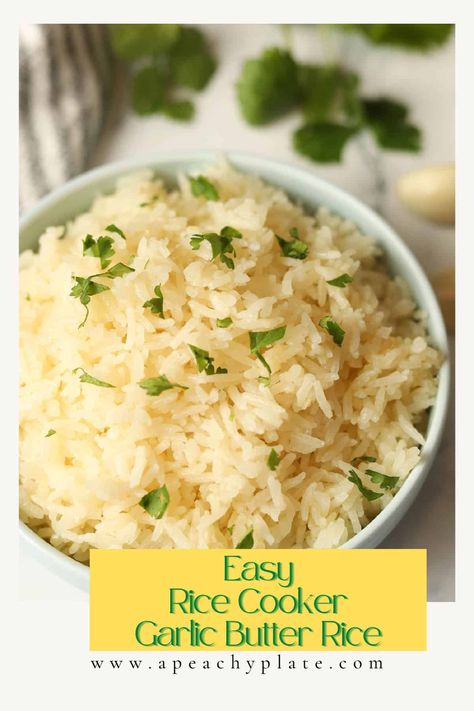 You can make delicious, savory, garlic butter rice in your rice cooker in just under 45 minutes. This recipe is perfect for busy weeknights and only uses five ingredients – just toss them into the pot, close the lid and hit start! Learn how to make this recipe on www.apeachyplate.com Rice And Chicken Broth, Buttered Rice Recipe, Garlic Rice Recipes, Garlic Butter Rice, Jasmine Rice Recipes, Coconut Rice Recipe, Rice And Chicken, Rice Side Dish Recipes, Garlic Rice