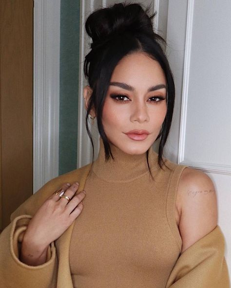 The Top 10 Hair Trends Celebrities Will be Wearing in 2023 | Who What Wear Vanessa Hudgens Makeup, Vanessa Hudgens Hair, Diamond Face Hairstyle, Vanessa Hudgens Style, Celebrity Style Icons, Diamond Face, Evolution Of Fashion, Top Celebrities, Vanessa Hudgens