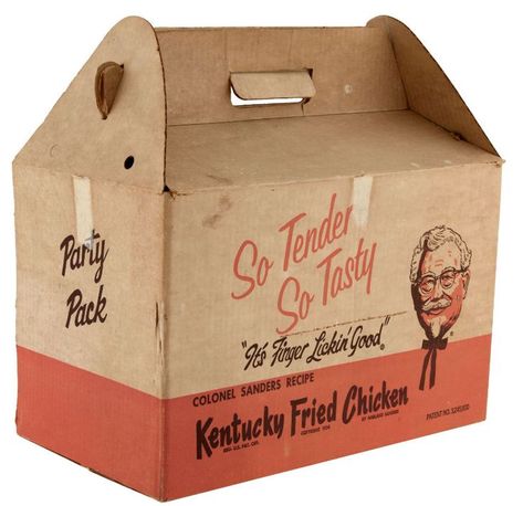 Kfc Box, Take Out Packaging, Chicken Delivery, Fried Chicken Kfc, Kfc Restaurant, Chicken Brands, Kentucky Fried Chicken, Chicken And Chips, Kentucky Fried