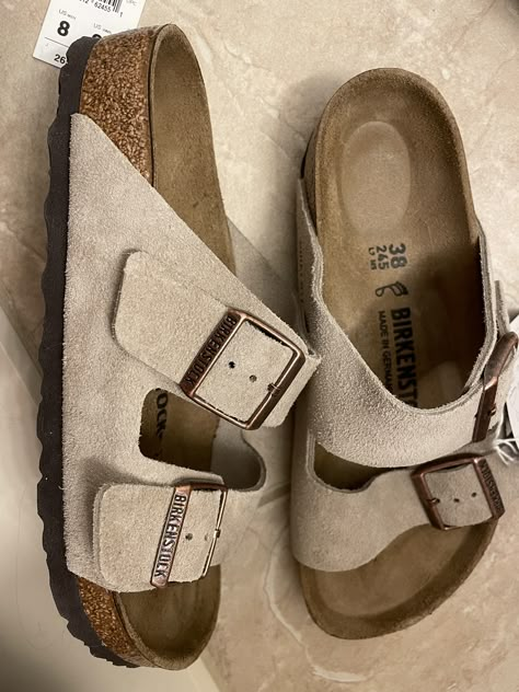 Trendy Shoes Sneakers, Shoe Wishlist, Cute Nikes, Shoe Inspo, Birkenstock Sandals, Aesthetic Shoes, Swag Shoes, Pretty Shoes, Dream Shoes