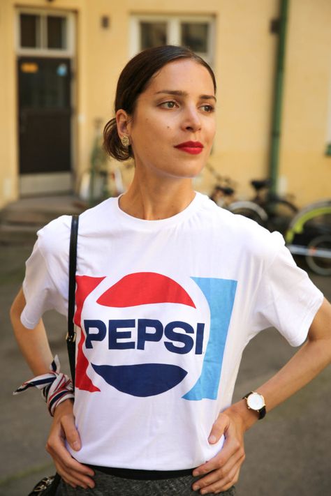 Pepsi girl - L'ART OF FASHIONL'ART OF FASHION Fizzy Drinks, Girl Hoodie, Hoodie Girl, L Art, Adidas, Drinks, Health, T Shirt, Quick Saves