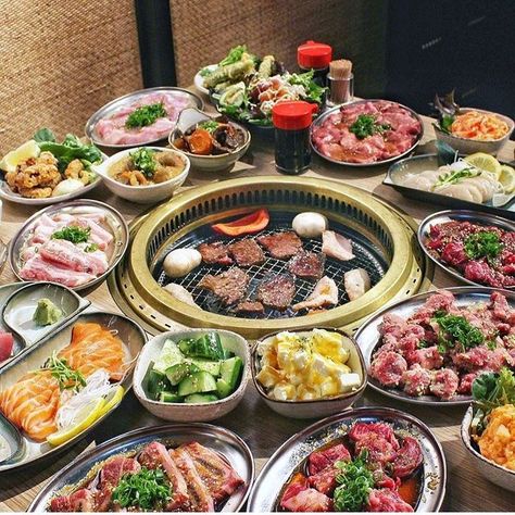 Korean Bbq Menu, Japanese Yakiniku, Japanese Food Photography, Korean Bbq Grill, Charcoal Grilling, Bbq House, Table Products, Bbq Table, Bbq Menu