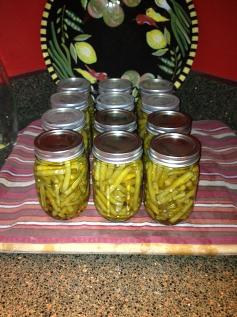 Canning Green Beans With Bacon, Three Bean Casserole, Canning Diva, Pressure Canning Green Beans, Canning Stewed Tomatoes, Canning Green Beans, Canned Green Bean Recipes, Oven Green Beans, Beans With Bacon