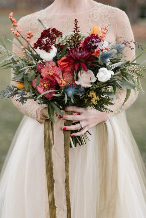 Moody Autumn Wedding, Moody Autumn, Winter Bridal Bouquets, Fall Ceremony, Winter Wedding Bouquet, Bridal Bouquet Fall, Winter Bouquet, Winter Wedding Flowers, Wedding Portfolio