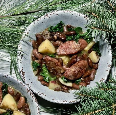 Alton Brown Christmas Soup, Soup With Bone Broth, Christmas Soup, Light Soups, Bone Broth Recipe, Soup For The Soul, Alton Brown, Brown Christmas, Red Kidney Bean