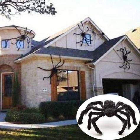 Scary Pranks, Halloween Haunted House Decorations, Big Spiders, Fake Spider, Large Spiders, Halloween Spider Decorations, Spiders Scary, Spider Decorations, Haunted House Props