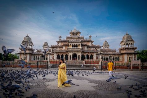 Prashant ♥ shriya Pre-wedding shoot Jaipur Albert Hall Albert Hall Pre Wedding Shoot, Albert Hall Jaipur Pre Wedding, Photography Places, Maa Image, Indian Bride Poses, Pre Wedding Shoot Ideas, Shoot Photography, Wedding Photoshoot Poses, Indian Wedding Photography Poses