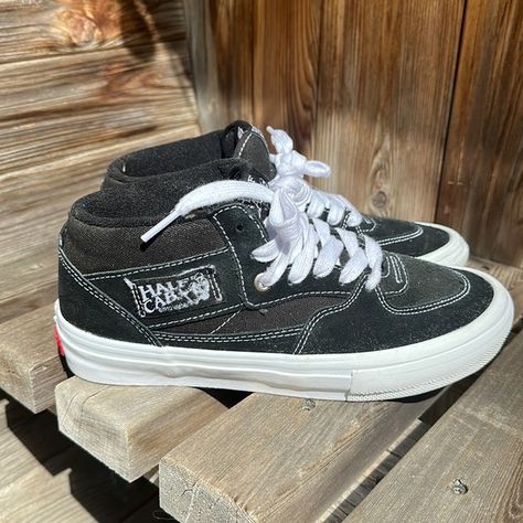 Vans Half Cab sneaker Half Cabs Vans, Vans Half Cab Outfit, Half Cab Vans, Vans Old School, Streetwear 2000s, Vans Outfit, 2000s Aesthetic, Vans Sk8 Hi, White Outfits