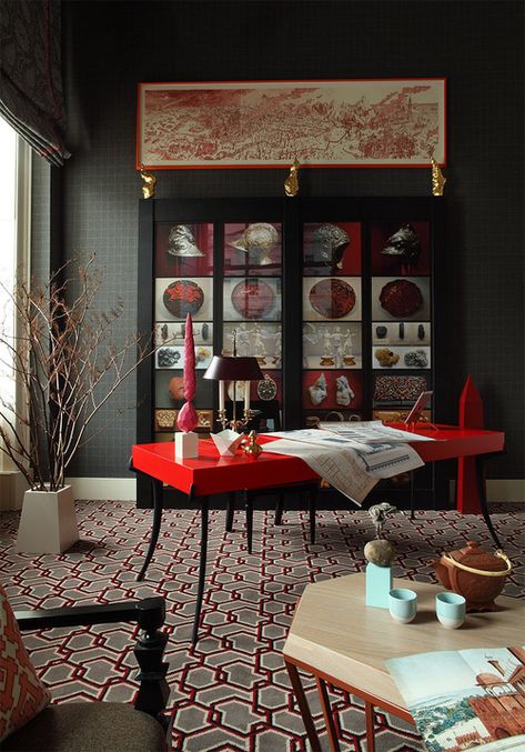 WOOL HOUSE Behind the desk I wanted a lovely bookcase groaning with books, but… Chinese Style Interior, Asian Interior Design, Black Living, Chinese Interior, Asian Interior, Asian Homes, Red Room, Asian Home Decor, Asian Decor