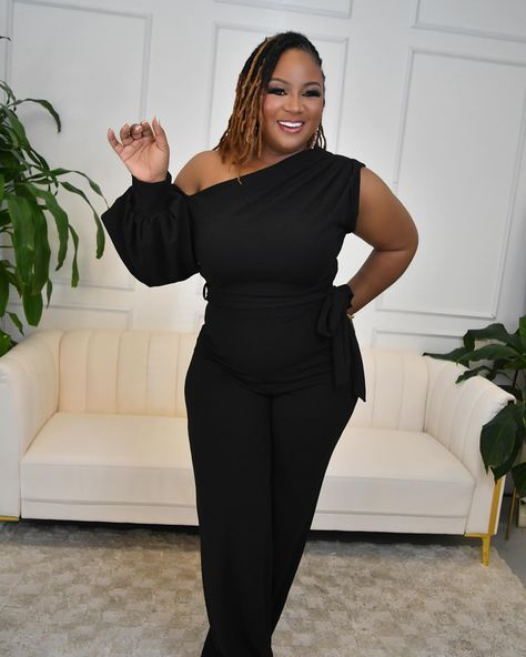 Black is TIMELESS!! It’s Classic & it’s Classy!! Bougie Belle Collection!!! Grab your Perfect Fall Pieces!! 🛍️Limited Stock! So grab’em 🥀AVAILABLE NOW!!! Celebrating 4 years!! Happy Anniversary!!! Y’all help us celebrate & Shop!!! www.znoravenue.com ⬅️ Black One Shoulder Jumpsuit, One Sleeve Jumpsuit, Stretchy Jumpsuit, One Balloon, One Shoulder Jumpsuit, Jumpsuit With Sleeves, Tall Girl, Leg Design, Classy Dress