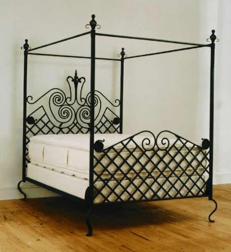 Wrought iron furniture never seems to disappear entirely from the sonar of interior design despite any trends. Description from artandinterior.blogspot.be. I searched for this on bing.com/images Iron Bed Design, Wrought Iron Bed Frames, Steel Bed Design, Metallic Painted Furniture, Iron Furniture Design, Wrought Iron Beds, Iron Beds, Wrought Iron Bed, Canopy Beds