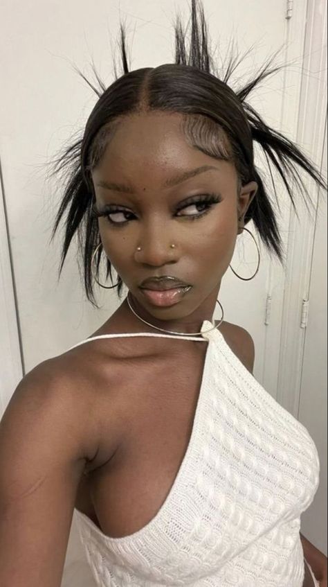 Alt Black Woman, Black Woman Hairstyle, Wavy Black Hair, Halloween Costumes 2022, Y2k Hairstyles, Not Funny, Halloween This Year, Creative Halloween Costumes, Baddie Hairstyles