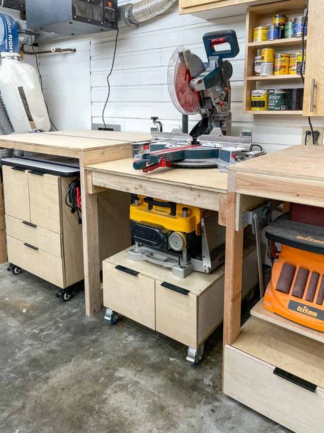 Small Woodworking Shop Ideas, Officine In Garage, Small Woodworking Shop, Woodworking Shop Ideas, Router Table Plans, Diy Router Table, Wood Shop Ideas, Garage Workshop Layout, Saw Station