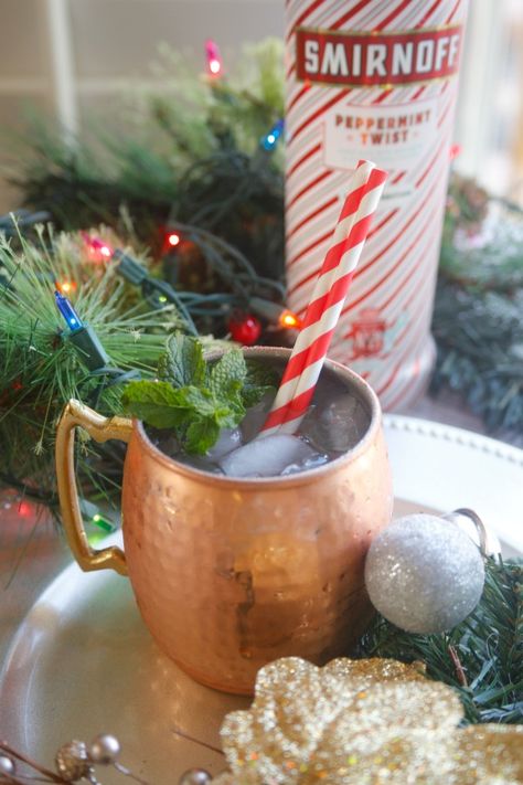 Peppermint Vodka Recipes, Peppermint Twist Smirnoff Drinks, Smirnoff Peppermint Twist Recipes, Drinks With Peppermint Vodka, Peppermint Vodka Drinks, Christmas Mules, Smirnoff Peppermint Twist, Peppermint Vodka, Peppermint Martini