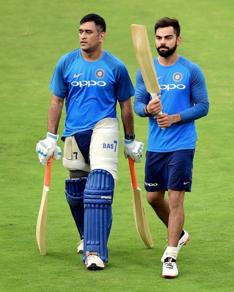 #mahirat Dhoni And Virat, Rohit Virat, Cricket Aesthetic, Cute Paragraphs For Him, Kohli Hairstyle, Cricket Images, Virat Kohli Hairstyle, Cute Paragraphs, Indian Groom Dress