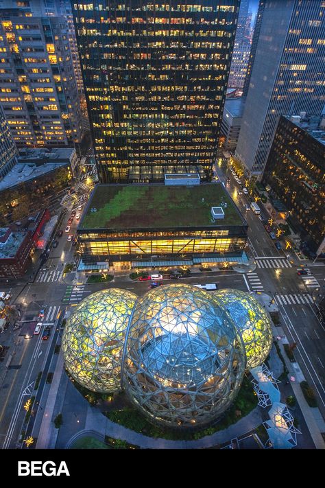 Amazon Headquarters, Amazon Spheres, Seattle Architecture, Avant Garde Architecture, Office Culture, Godzilla Wallpaper, Seattle City, Downtown Seattle, Best Architects