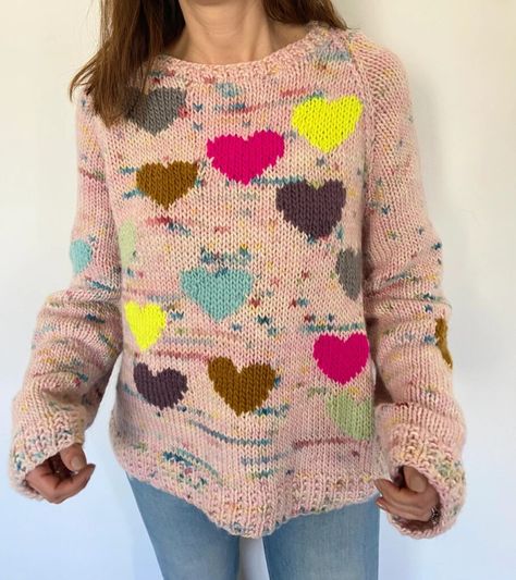 Knit a Hearty Color Love Pullover! - KnitHacker Heart Sweater Pattern, Knitting Sweater Pattern, Knitting Clothes, Knitting Help, Simply Knitting, Knitting Sweater, Wool Projects, Autumn Drives, Heart Sweater