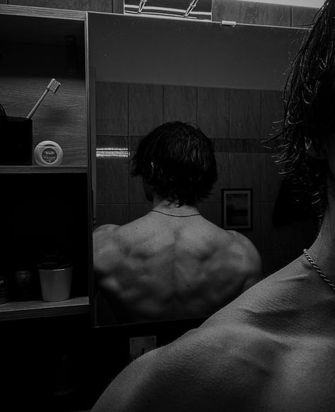 Male Back Aesthetics, Masculine Energy Man, Men Back Muscles Aesthetic, Flex Pose, Greek God Body Aesthetic Men, Guys Back Muscles Aesthetic, Muscular Man Aesthetic Dark, Creighton King, Asthetic Physique Boy