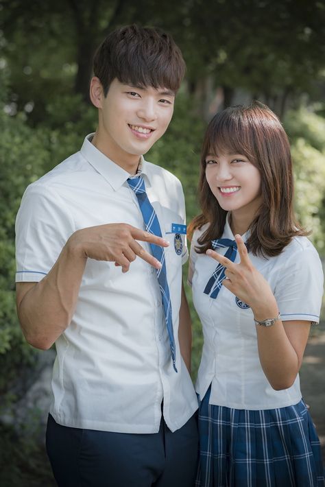 [School 2017] Korean Drama School 2017 Kdrama Wallpaper, School 2017 Kdrama, School2017 Kdrama, High School Couples, Kdrama Wallpaper, Drama School, School 2017, Kim Sejeong, Romantic Drama