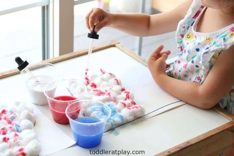 7 Super Fun and Easy American Flag Crafts for Toddlers and Preschoolers to Make Flag Activities For Kids, Flag Activities, American Flag Crafts, American Flag Painting, Preschool Activities Printable, Crafts For Toddlers, Flag Crafts, Activities Printable, Flag Painting