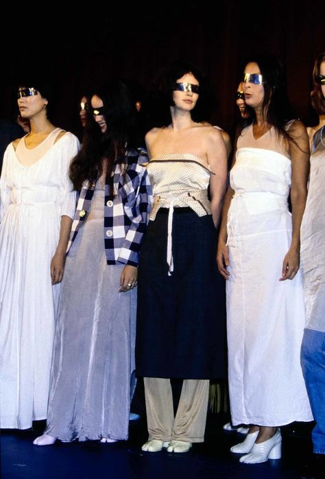 Margiela Archive, Martin Margiela, Fashion Tips For Women, Fashion Show Collection, Mode Vintage, Fashion History, Fashion Advice, 90s Fashion, Fashion Designer