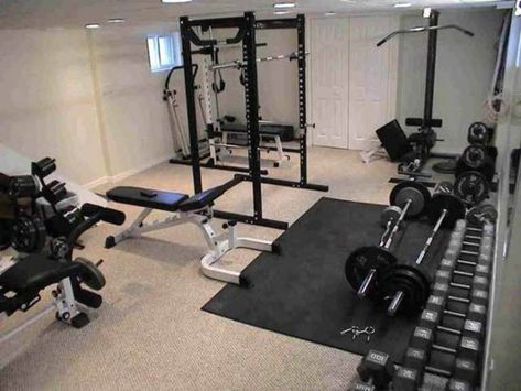 Gym Necessities, Mini Gym At Home Ideas, Home Gym Basement, Home Gym Ideas, Dream Home Gym, Home Gym Setup, Home Gym Garage, Mini Gym, Gym Setup