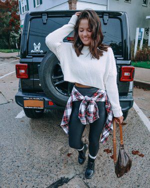 Flannel Tied Around Waist Outfit, Tie Around Waist Outfits, Flannel Around Waist Outfit, Meghan Sisco, Waist Outfit, Flannel Fashion, Instagram Outfits, Athleisure Outfits, Outfit Look