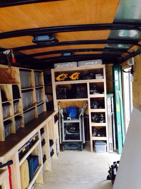 Trailer Layout, Workshop Trailer, Trailer Shelving, Container Workshop, Work Truck Storage, Tool Trailer, Van Organization, Truck Organization, Van Shelving