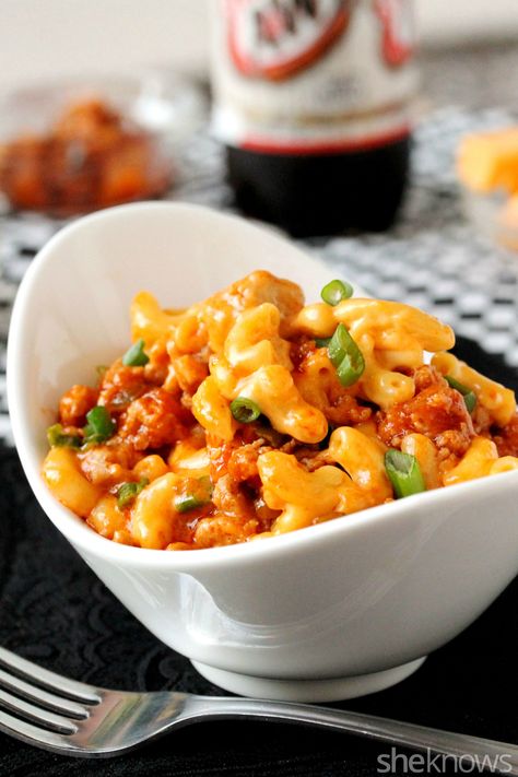 sloppy joe mac n cheese Sloppy Joe Mac And Cheese, Recipes Supper, Cheesy Pasta Recipes, Kids Foods, Macaroni Cheese Recipes, Best Dinner, Supper Ideas, Sloppy Joe, Guy Fieri