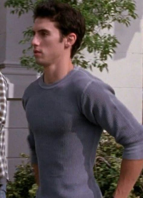 Jess From Gilmore Girls Aesthetic, Milo Ventimiglia 2000s, Jess Gilmore Girls Aesthetic, Jess From Gilmore, Jess Mariano Aesthetic, Jess Aesthetic, Jess Gilmore, Gilmore Girls Jess, Gilmore Guys