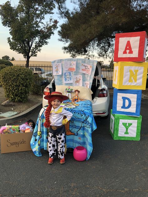 Trunk Or Treat Ideas Toystory, Toy Story Themed Trunk Or Treat, Toy Story Trunk Or Treat Ideas For Cars, Toy Story Halloween Decorations, Trunk Or Treat Toy Story, Toy Story Trunk Or Treat Ideas, Halloweentown Costume, Game Night Decorations, Bootiful Halloween