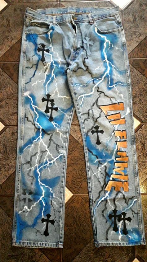 Custom Jeans Diy Men, Gangsta Clothes, Airbrush Clothes, Artist Motivation, Thunder Design, Custom Jeans Diy, Denim Diy Clothes, Custom Clothing Design, Painted Clothes Diy