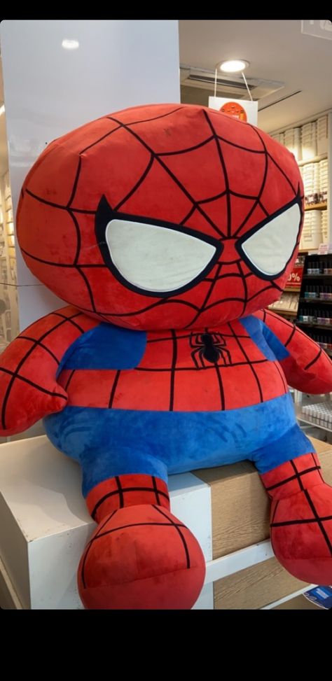 Spiderman Stuffed Animal, White Spiderman, Plushie Aesthetic, Spiderman Room, Spiderman And Spider Gwen, All Spiderman, Dog Treats Homemade Easy, Big Spiders, Spiderman Gifts